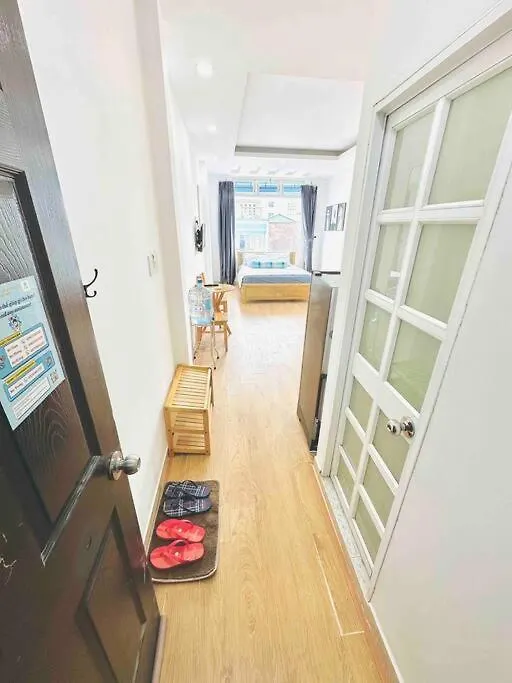 Apartment Spacious & Quiet 1Br W Big Window Ho Chi Minh City