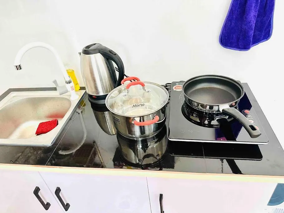 Apartment Spacious & Quiet 1Br W Big Window Ho Chi Minh City